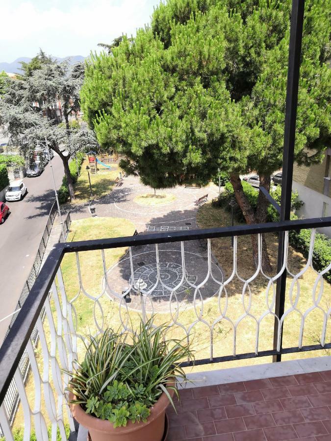 Apartamento House Henry Vado Ligure Exterior foto